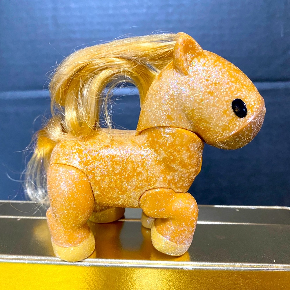 DISNEY ANIMATORS COLLECTION BEAUTY AND THE BEAST GLITTER SPARKLE HORSE PHILIPPE